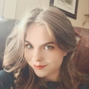 Meet your Posher, Savy